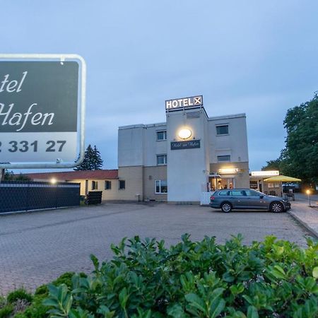 Hotel Am Hafen Braunschweig Bagian luar foto
