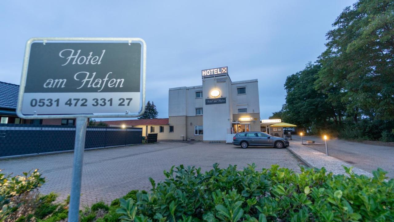 Hotel Am Hafen Braunschweig Bagian luar foto